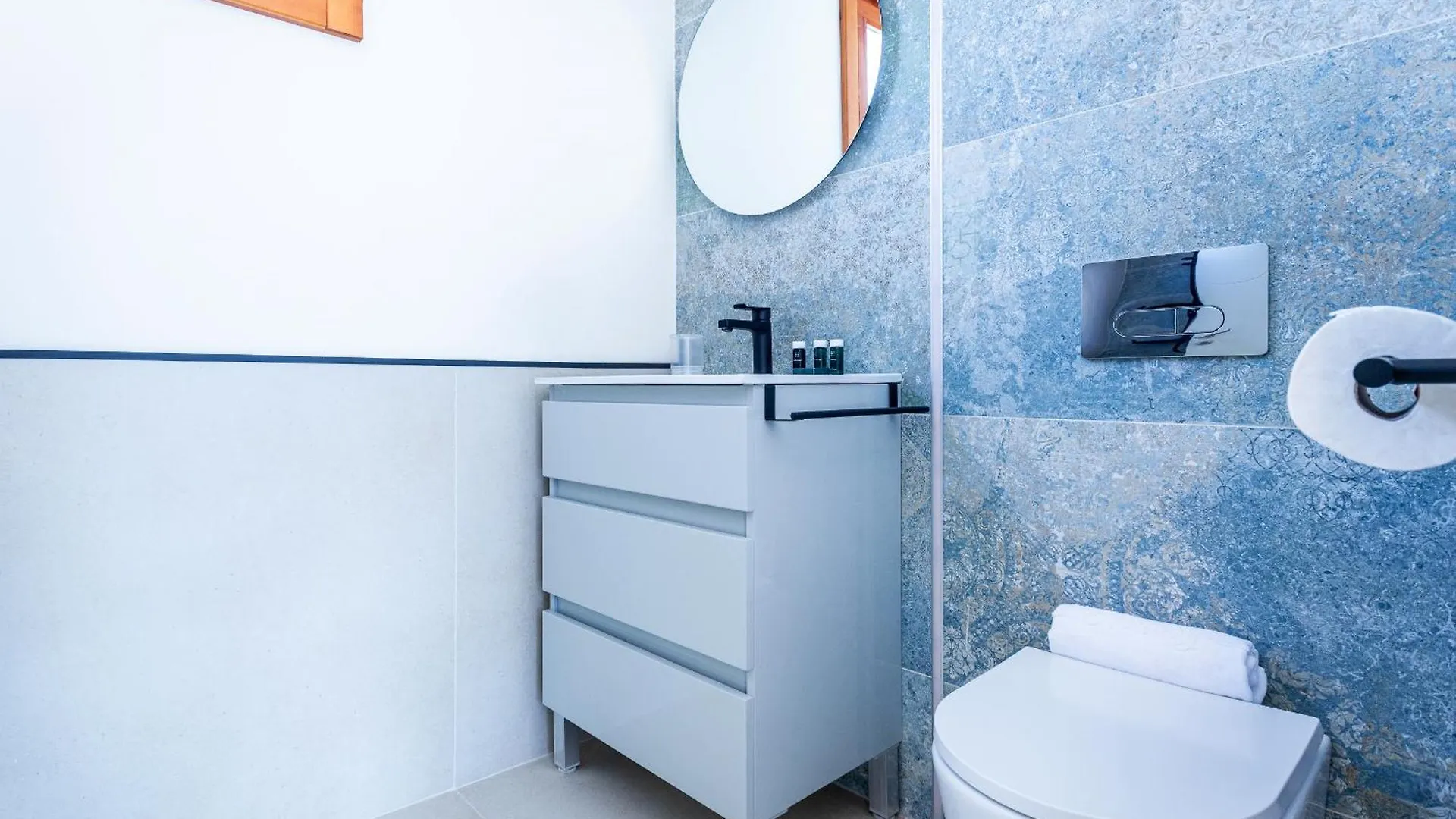פלאייה דה לאס אמריקס 4008 Great Location In Las Americas, Sea Front! דירה