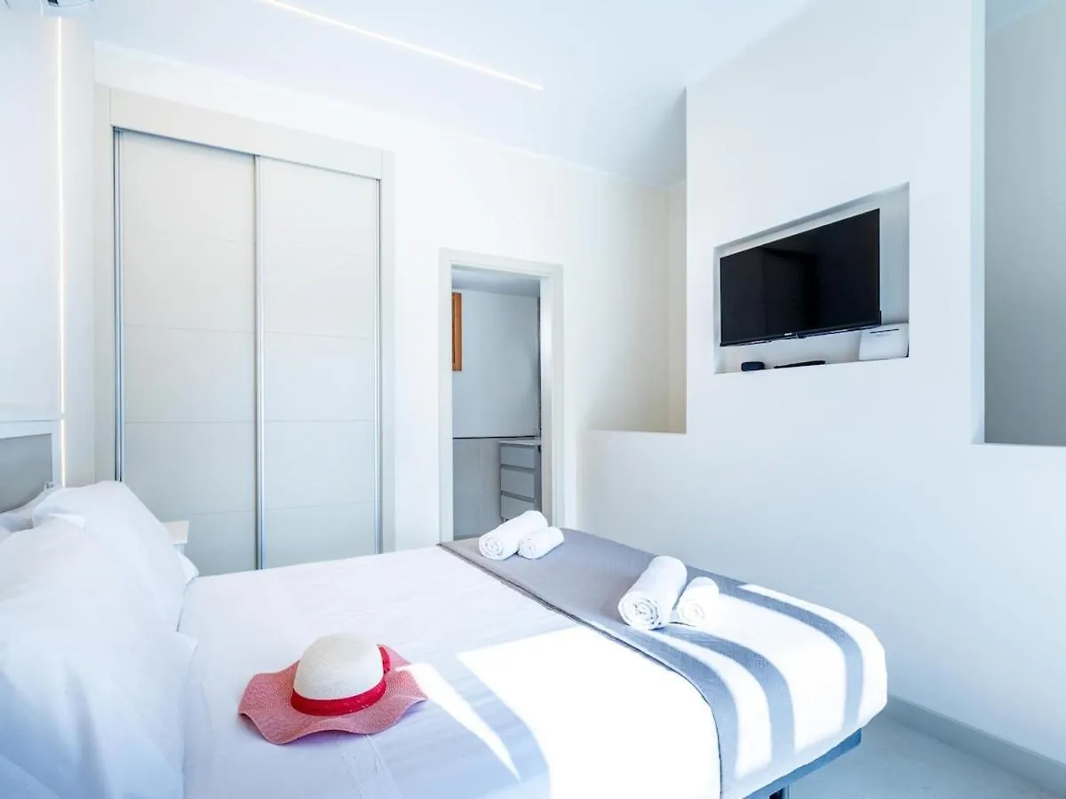 4008 Great Location In Las Americas, Sea Front! Playa de las Americas  0*, Playa de las Americas (Tenerife)